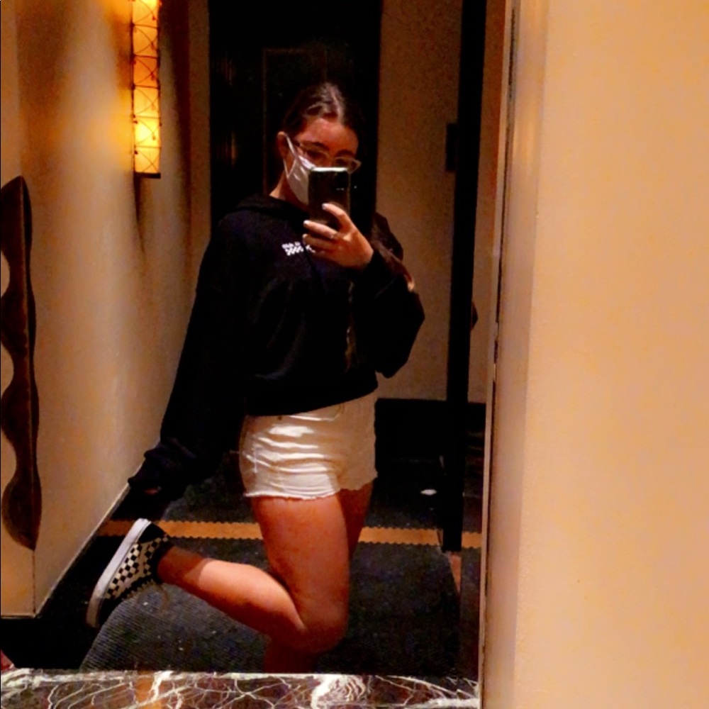 Meet your Posher, Ariel